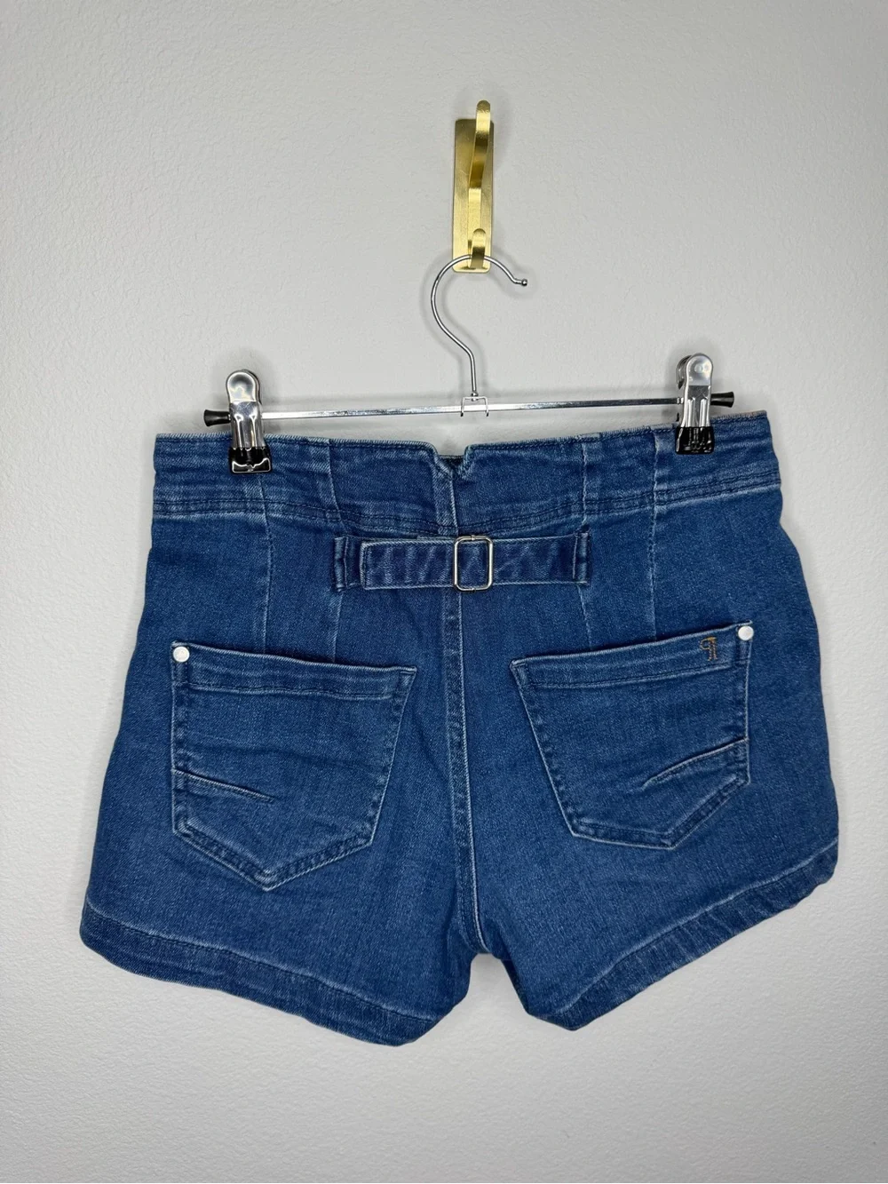 Pilcro Anthropologie Denim Shorts Size 26 Mid Rise Preppy Pockets Elavated Basic - Picture 3 of 11